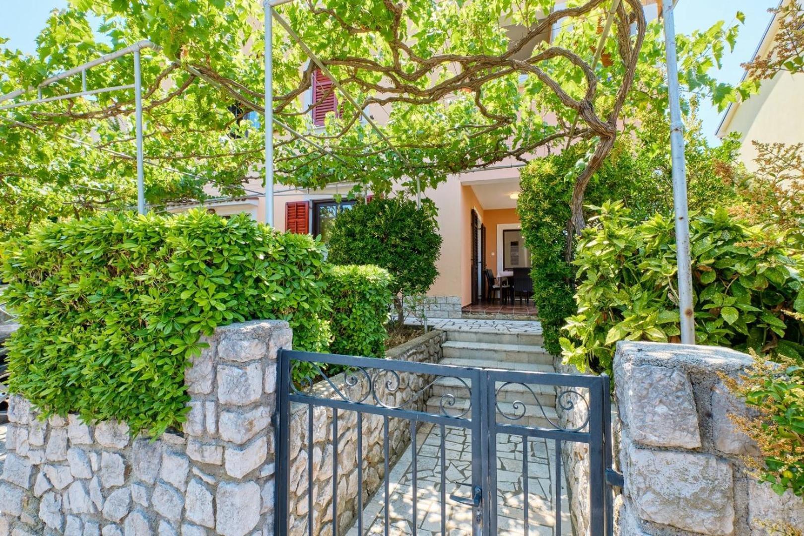 Apartments Ady مالي لوشينغْ المظهر الخارجي الصورة